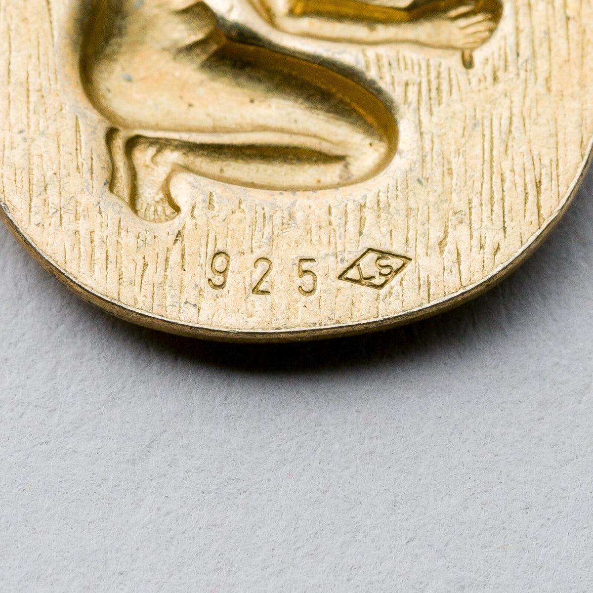 Anhänger Silber 925 vergoldet Frau mit Blume 2 cm 1,76 g3