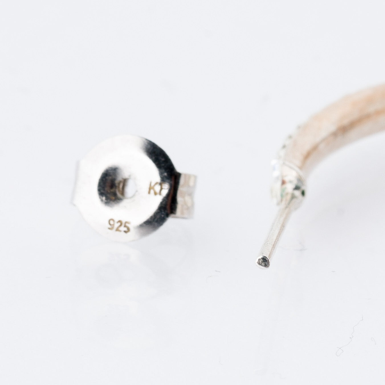 Einzelner Ohrring Ohrstecker Steinbesatz Silber 1,16 g4
