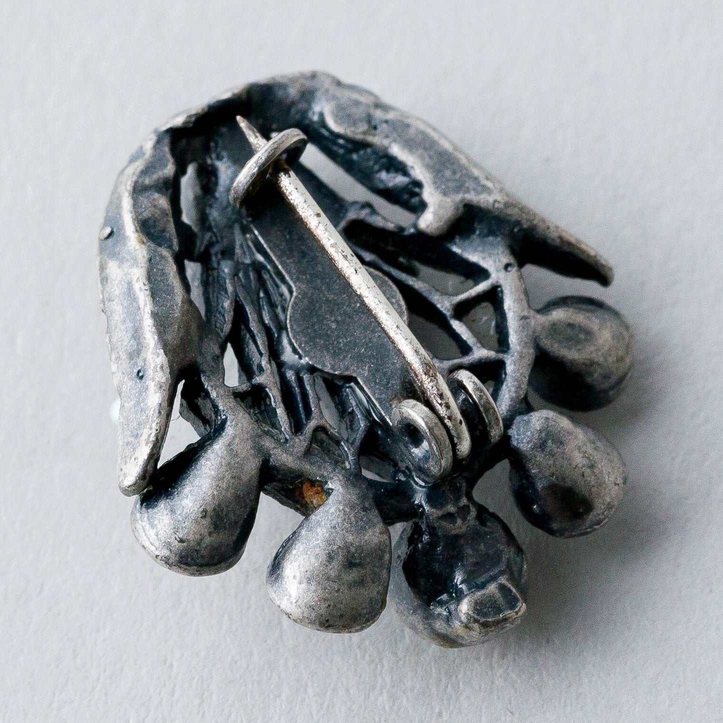 Silber Brosche Spange Perlen 4,6 g8