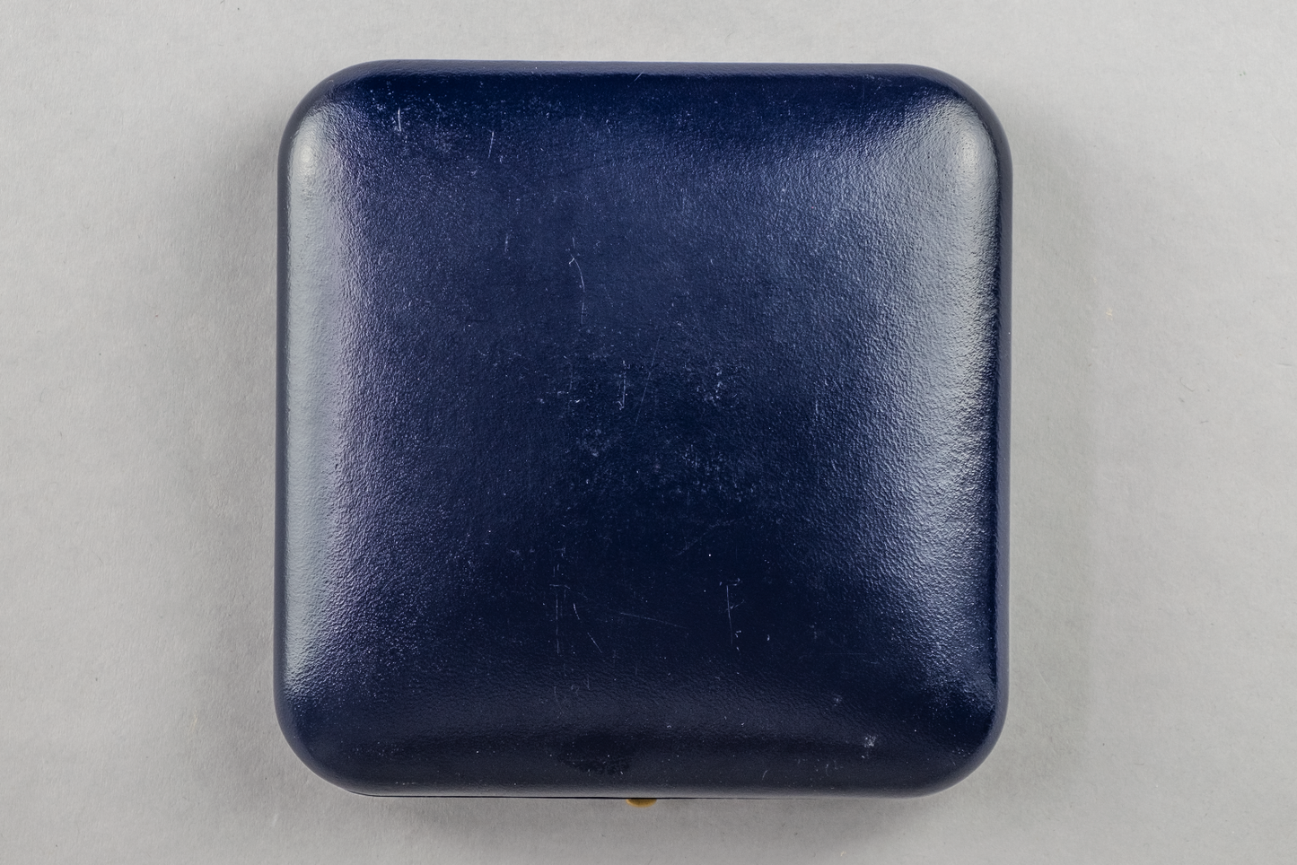 OMP Box 50 Yuan China1