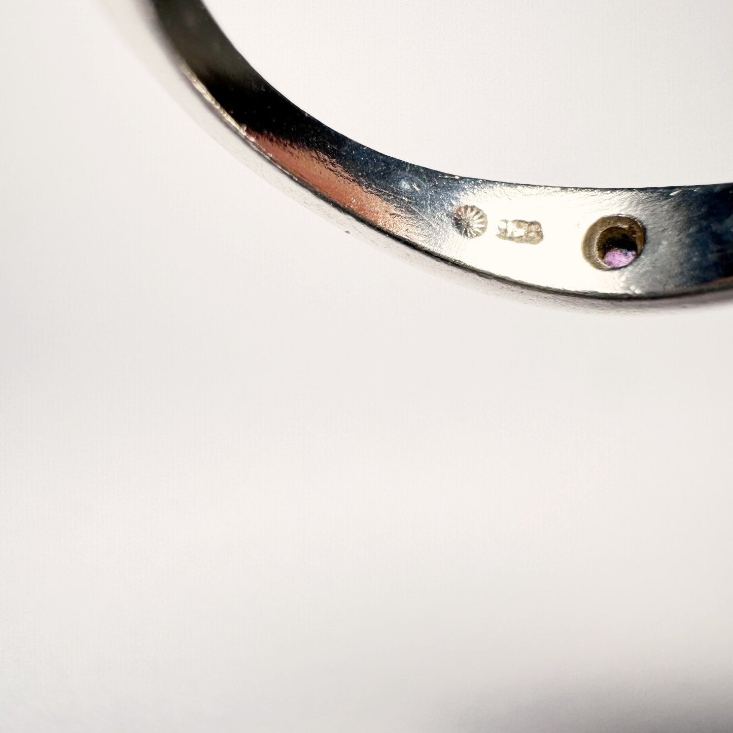 Ring 925er Silber (gestempelt) Größe 51 mit rotem Stein 2,14g6