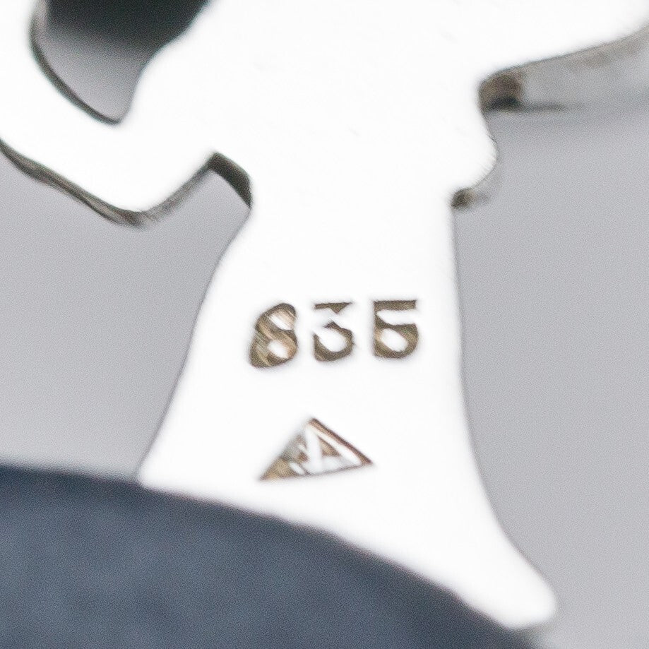 Anhänger 835 Silber Frau mit Bürste und Spiegel 1,8 cm 0,86 g6
