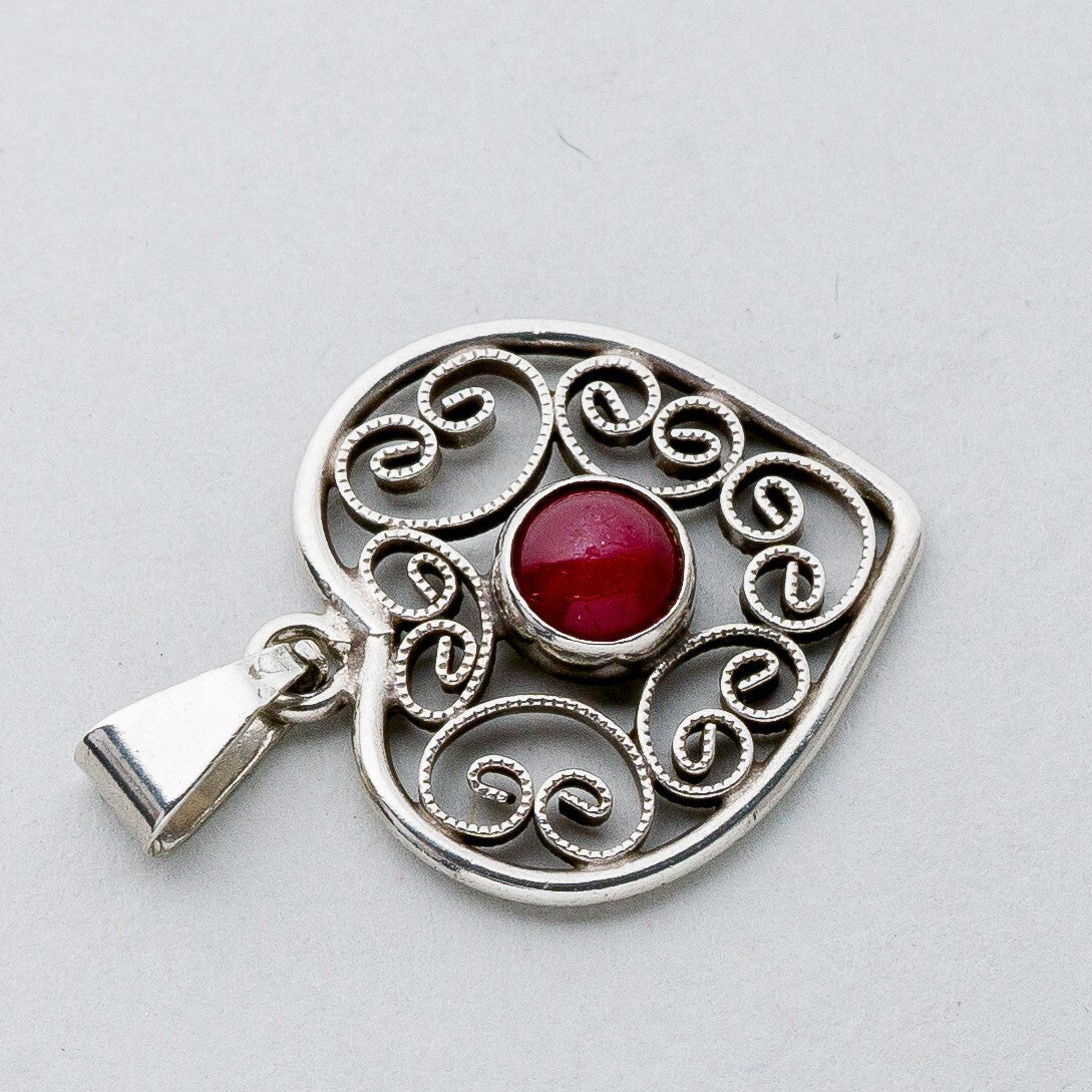 Silber Anhänger Kettenanhänger 835 Herz Roter Stein 1,35 g2