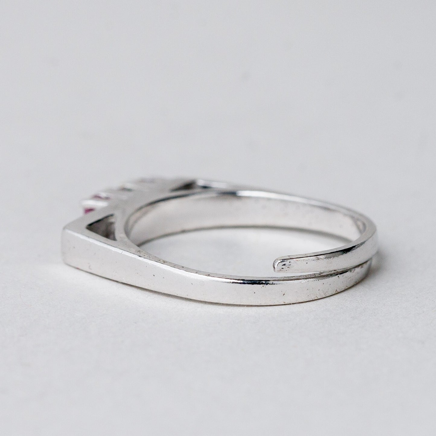 Silber Ring 835 Purpurne Stein Größe flexibel ca. 52 2,75 g1
