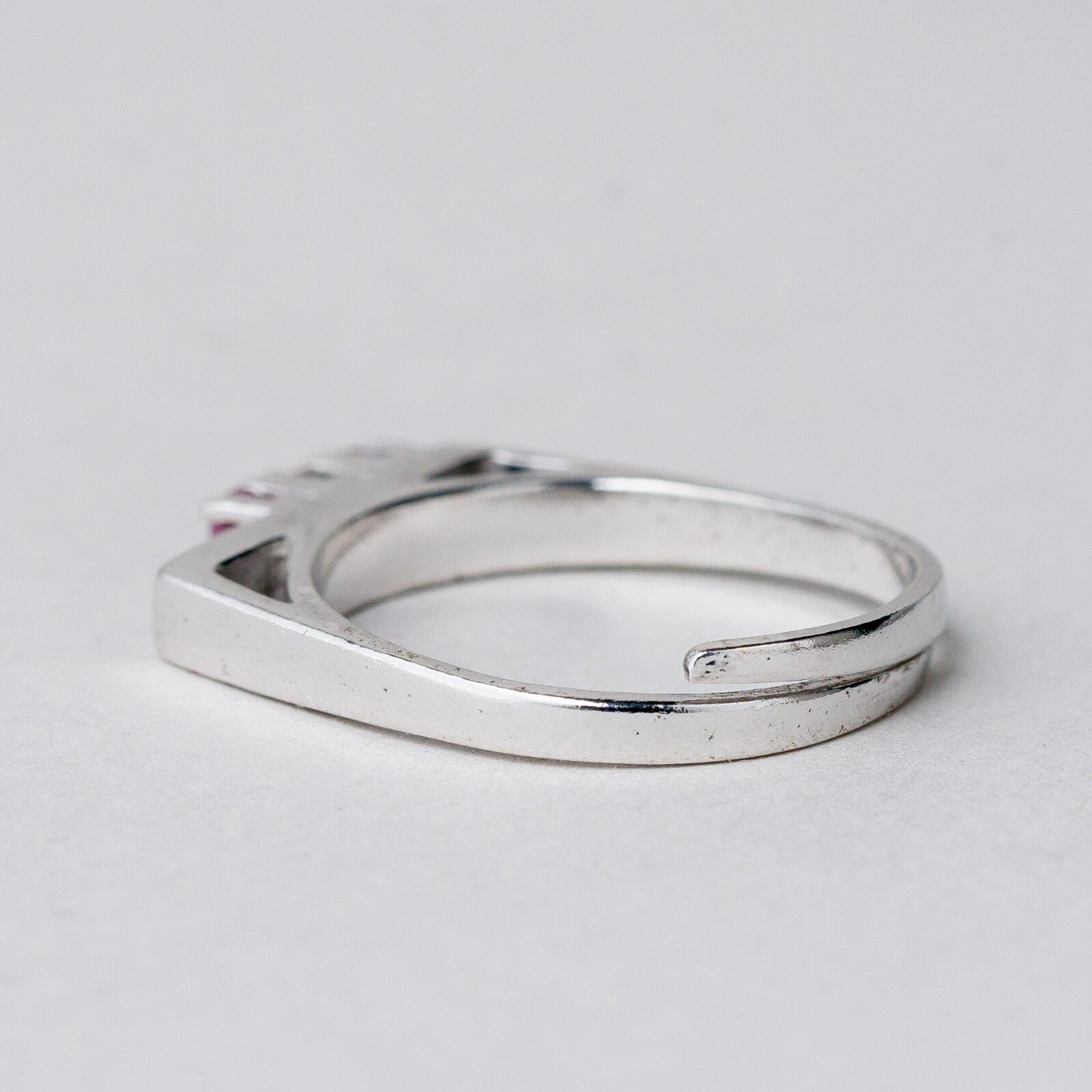 Silber Ring 835 Purpurne Stein Größe flexibel ca. 52 2,75 g1
