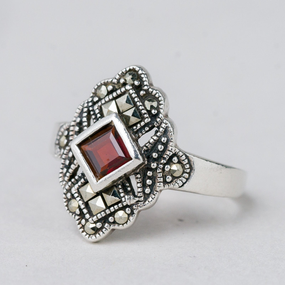 Silber Ring 925 Roter Stein Größe 57 (18,1 mm Ø) 3,99 g0