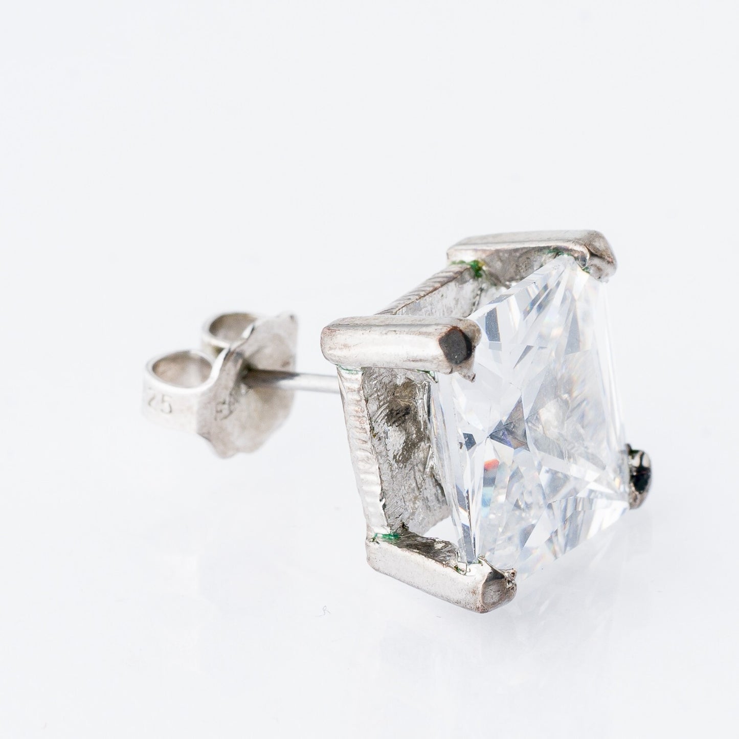 Einzelner Ohrring Ohrstecker Weißer Stein Silber 3,2 g1
