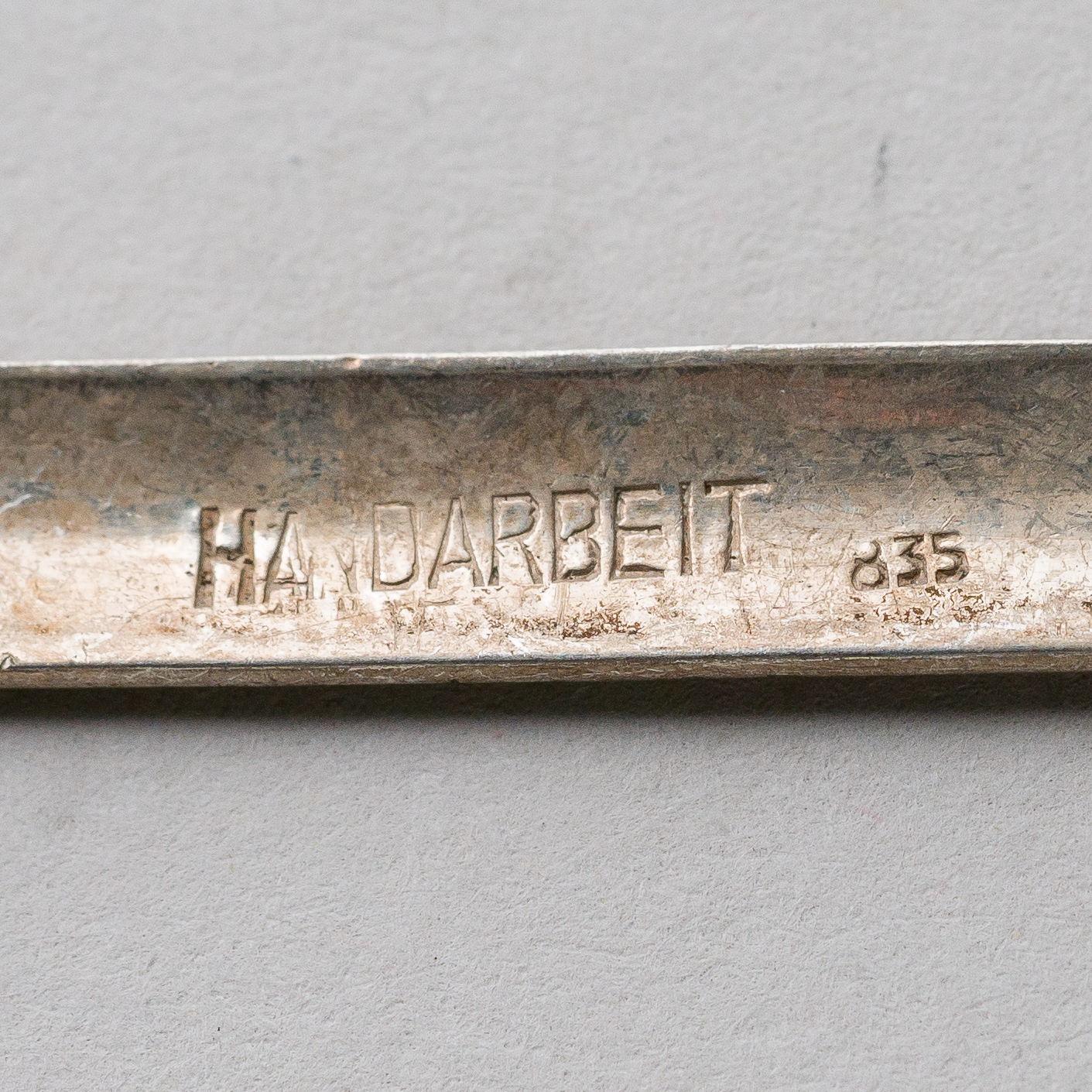 CNC: Brosche 835er Silber 3,49 g 5,5 cm2