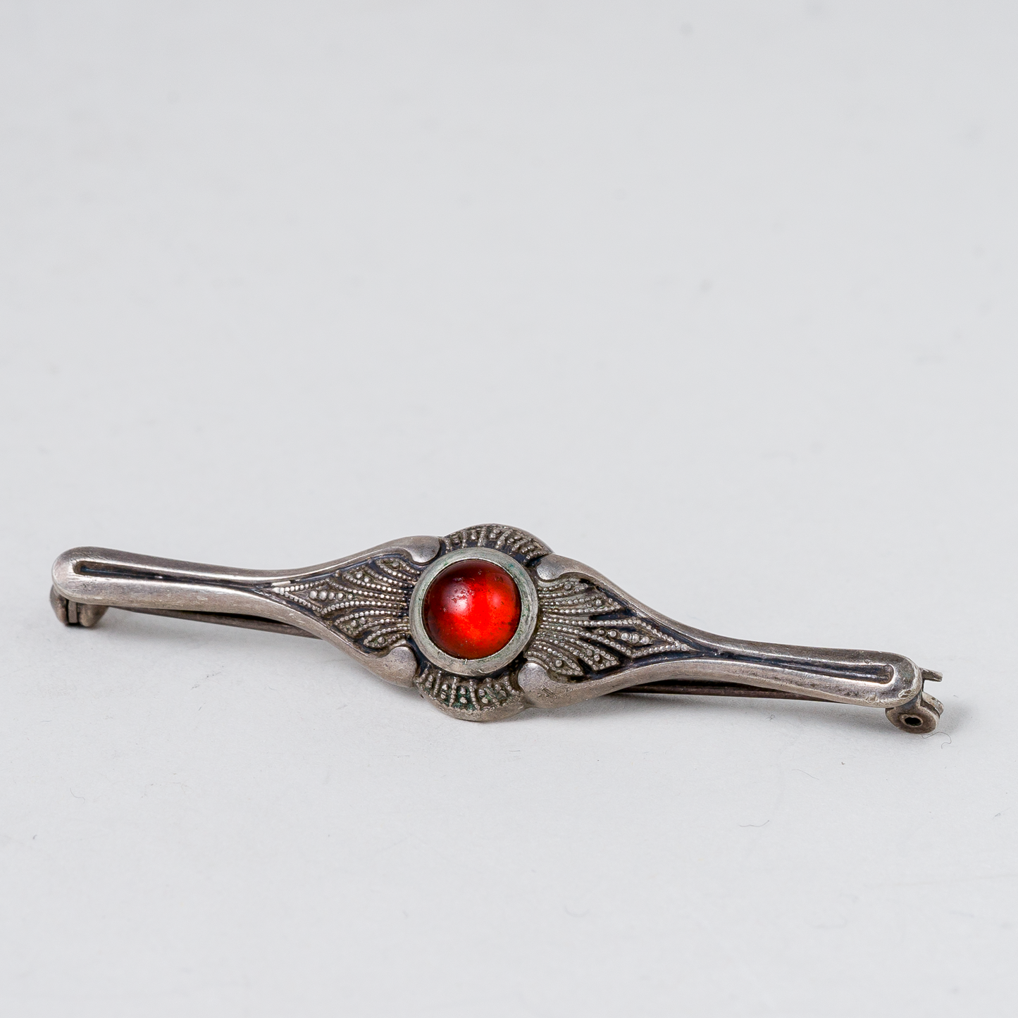 Brosche Roter Stein 835er Silber 4,25 g 5 cm0