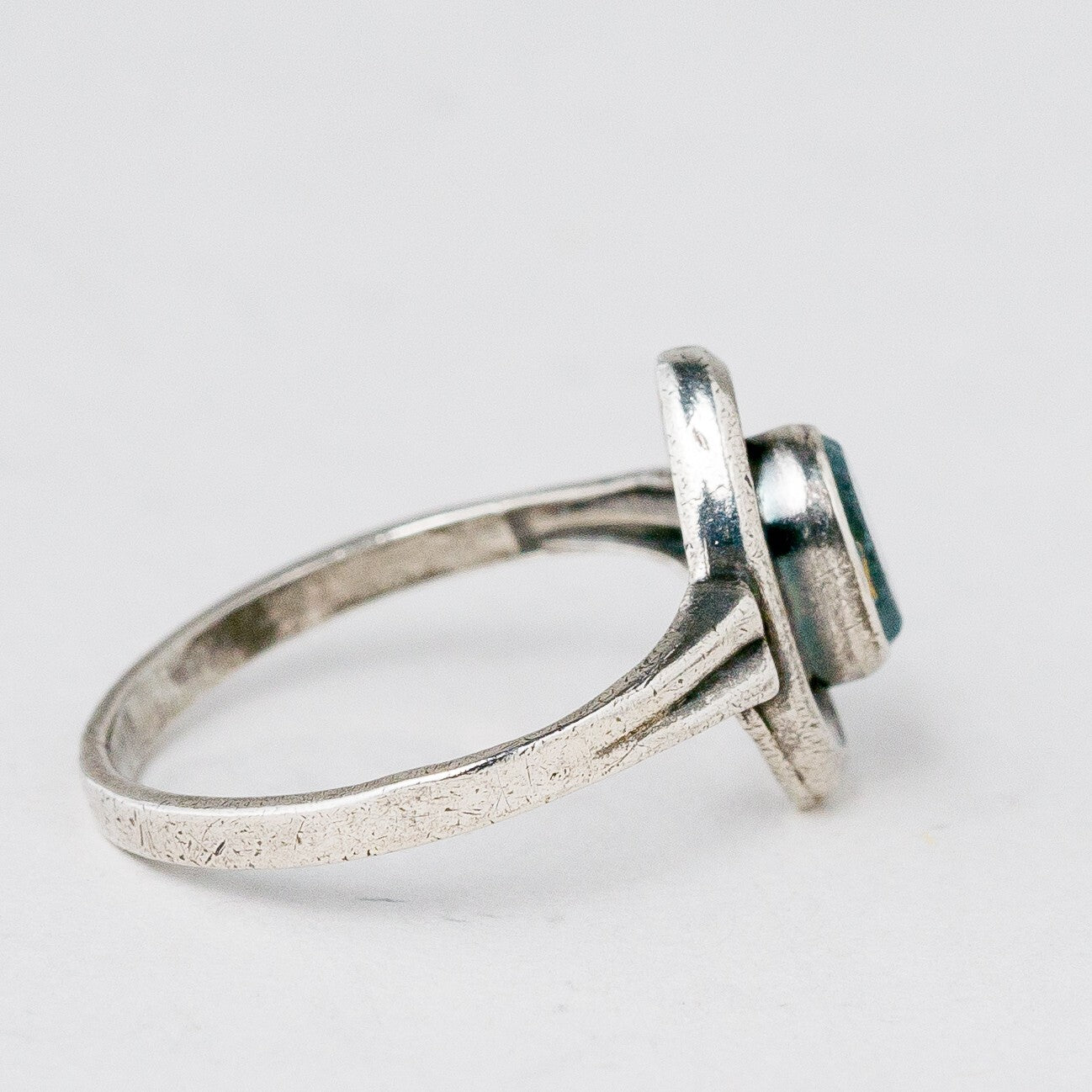 Silber Ring 47 (15,0 mm Ø) 835 Blauer Stein 1,31 g2