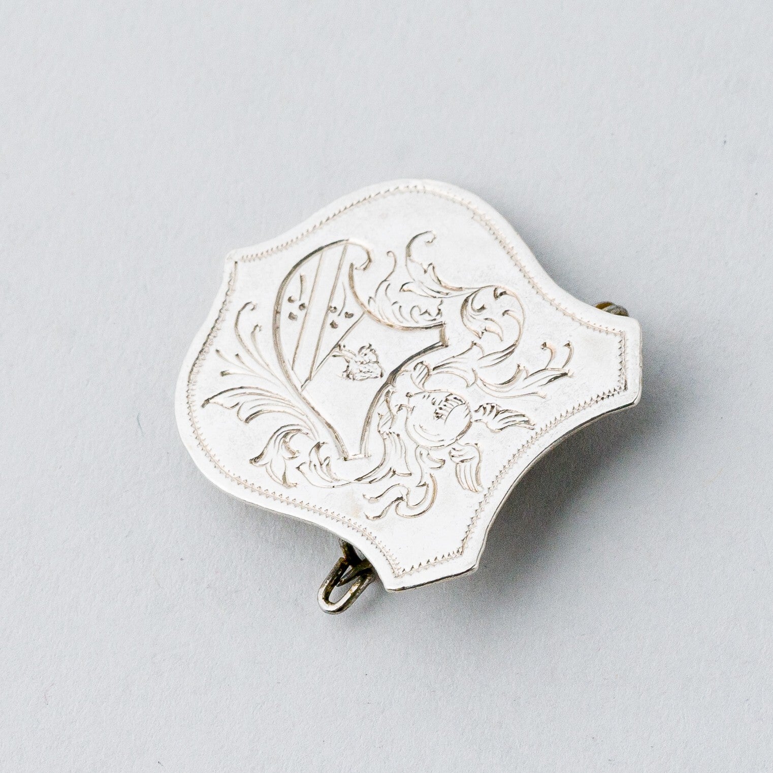 Silber Brosche Spange Wappen "G. K." 4,01 g1