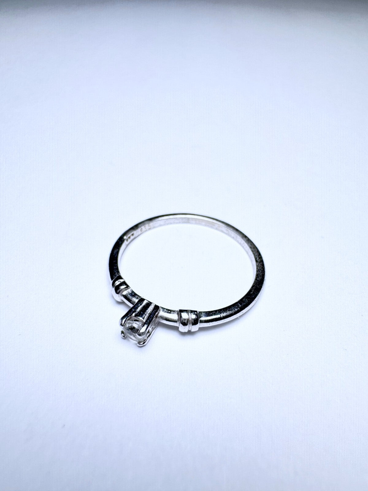 Ring 935er Silber Größe 51 Weißer Stein 0,99g1
