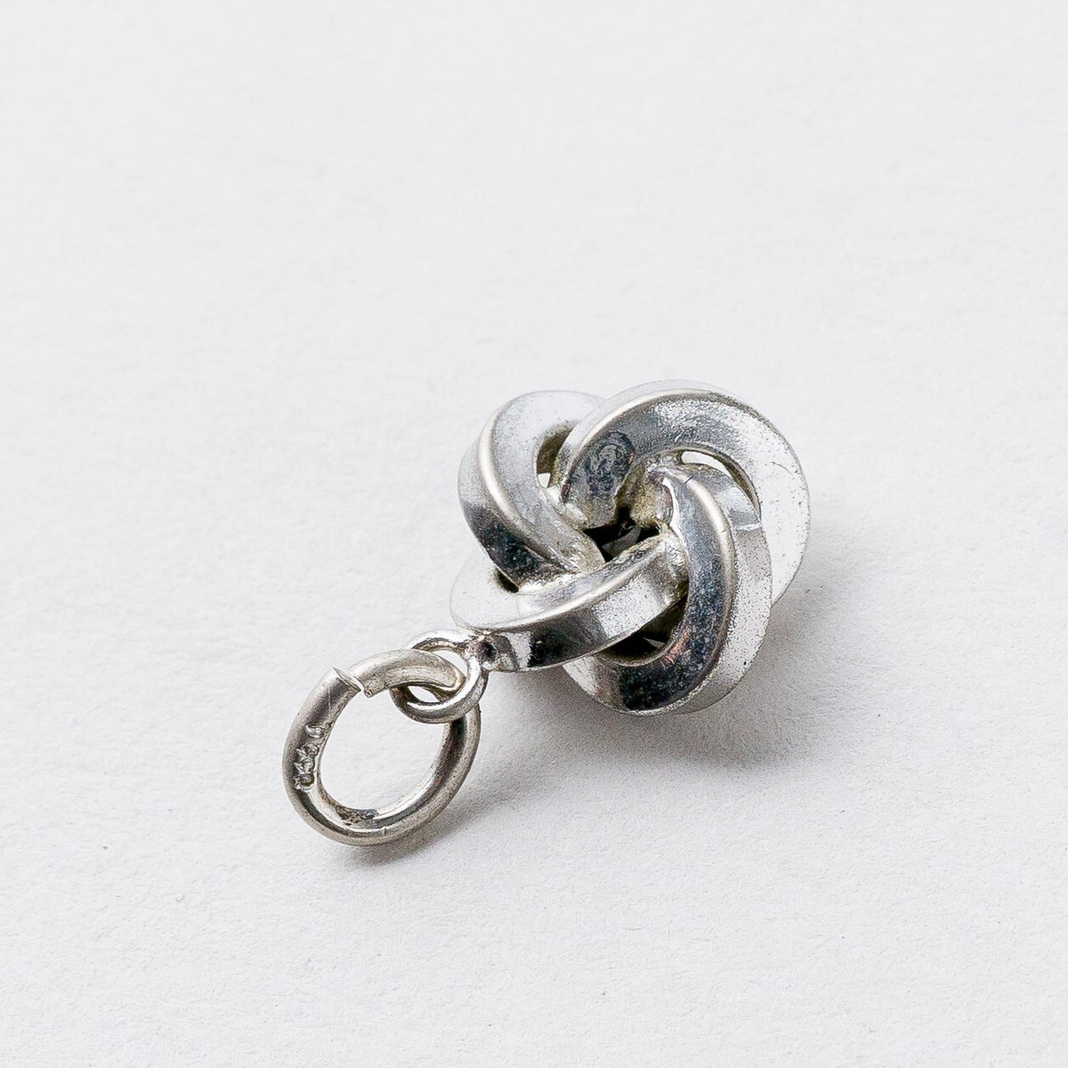 Anhänger 835 Silber Knoten 1,5 cm 1,73 g5