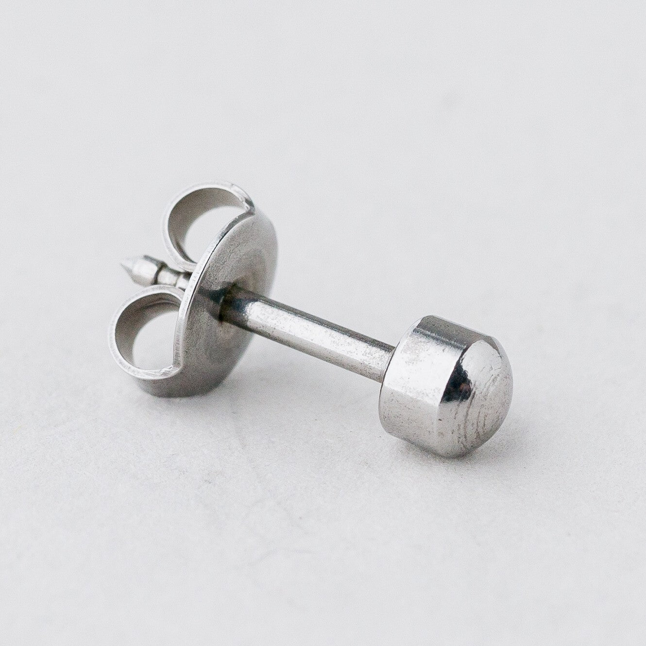 Einzelner Ohrring Ohrstecker Silber Kugel 0,45 g5