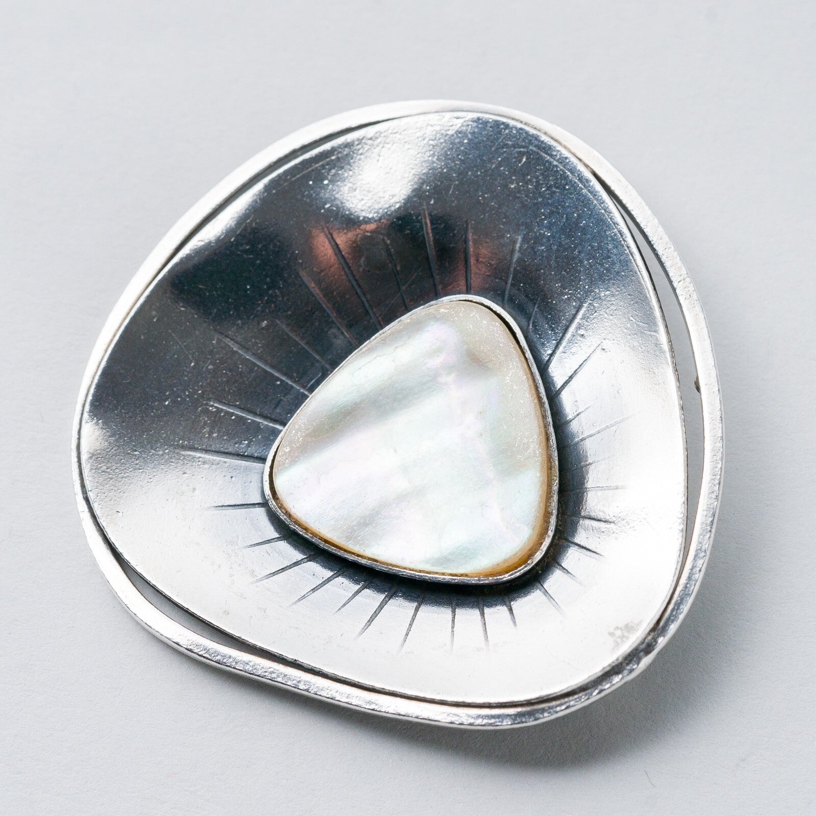 Silber Brosche Perlmutt 4,3 cm 11,88 g0