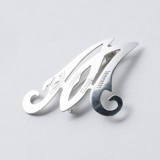 Silber Brosche Spange 800 "M" 2,5 cm 1,85 g0