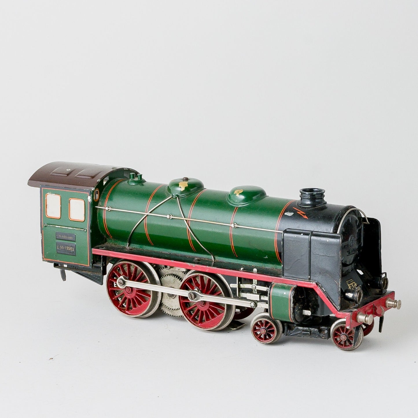 Märklin Lok mit Tender E 66/12921 Spur 12
