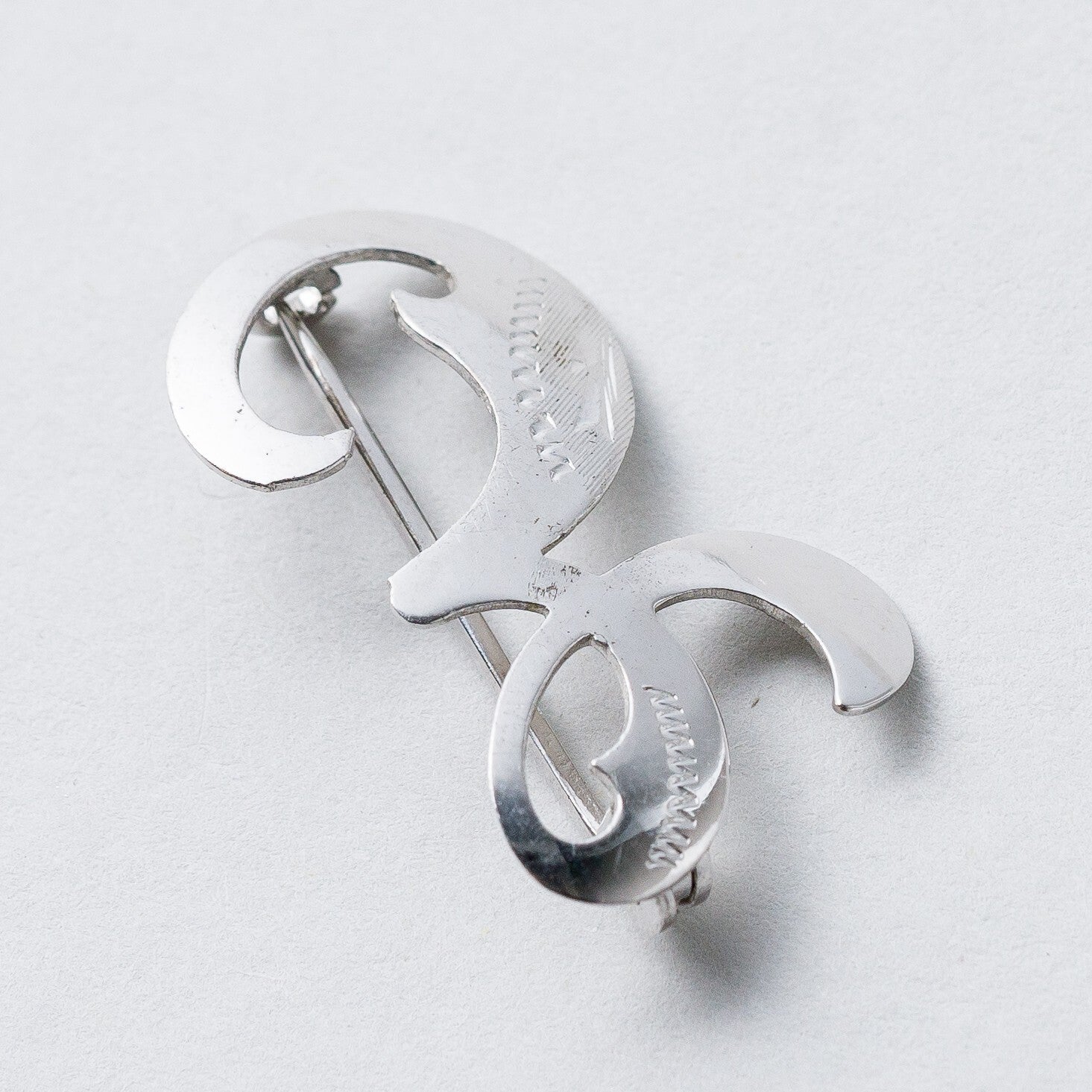 Silber Brosche Spange 800 "E" 2,6 cm 1,46 g1