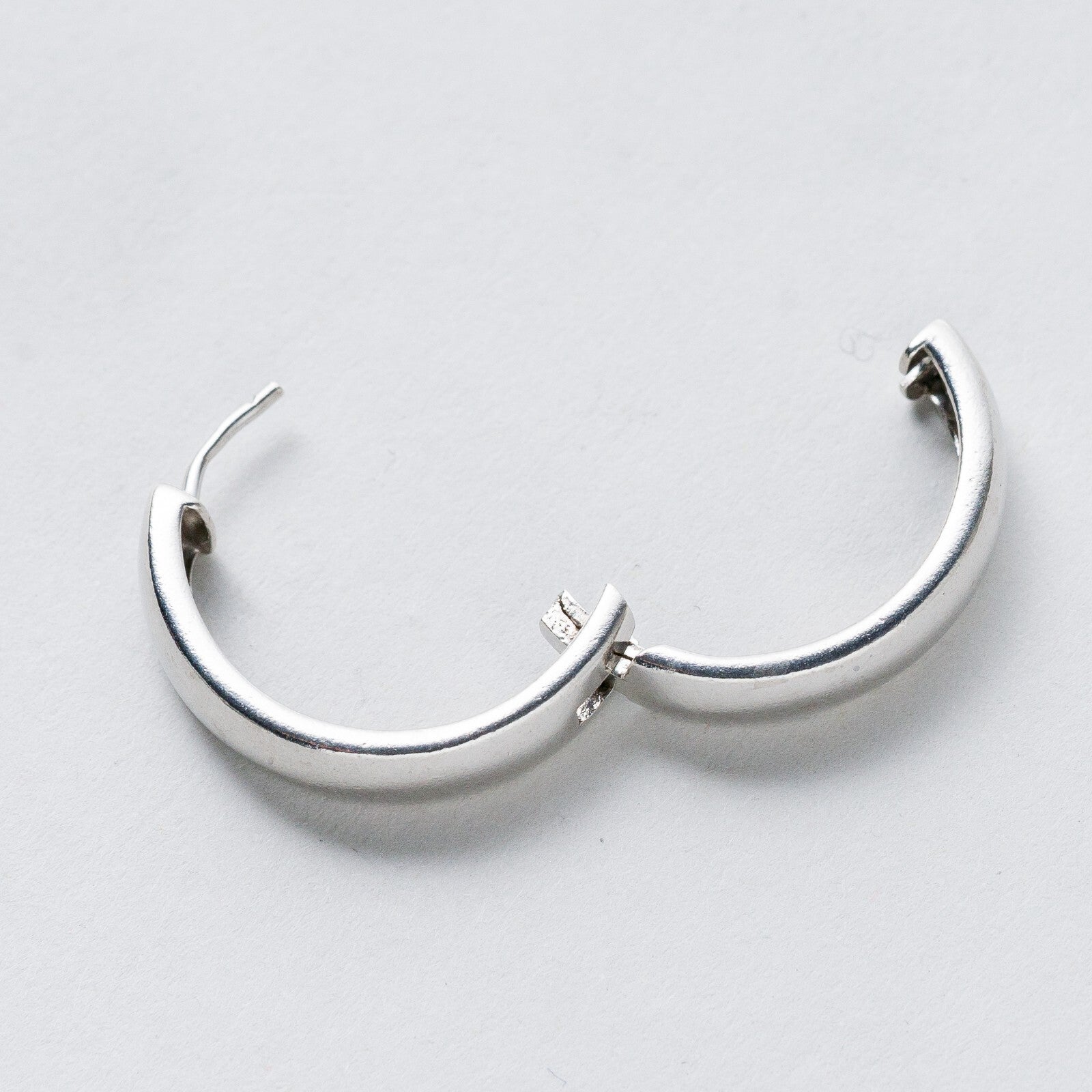 Einzelner Ohrring Creole Silber 2,86 g3