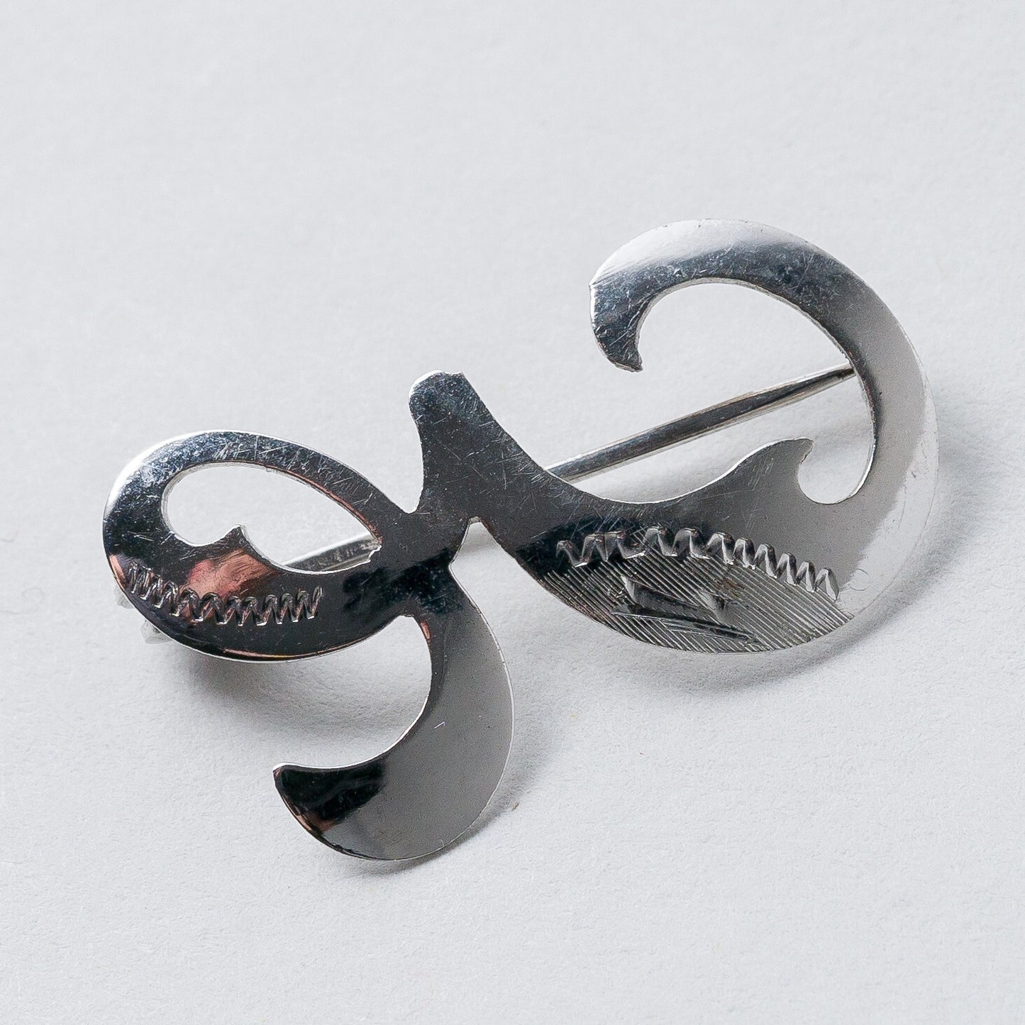 Silber Brosche Spange 800 "E" 2,6 cm 1,46 g2