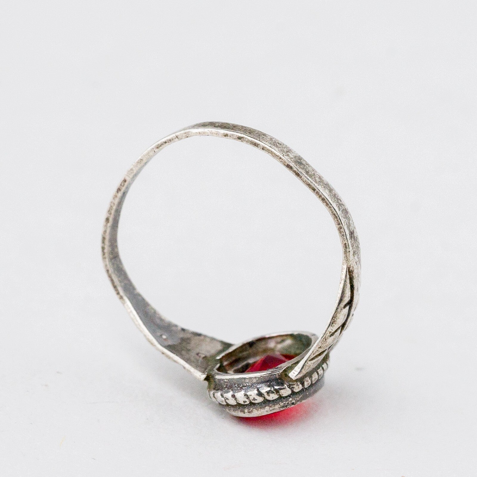 Silber Ring 42 (13,4 mm Ø) 800 Roter Stein 0,86 g8