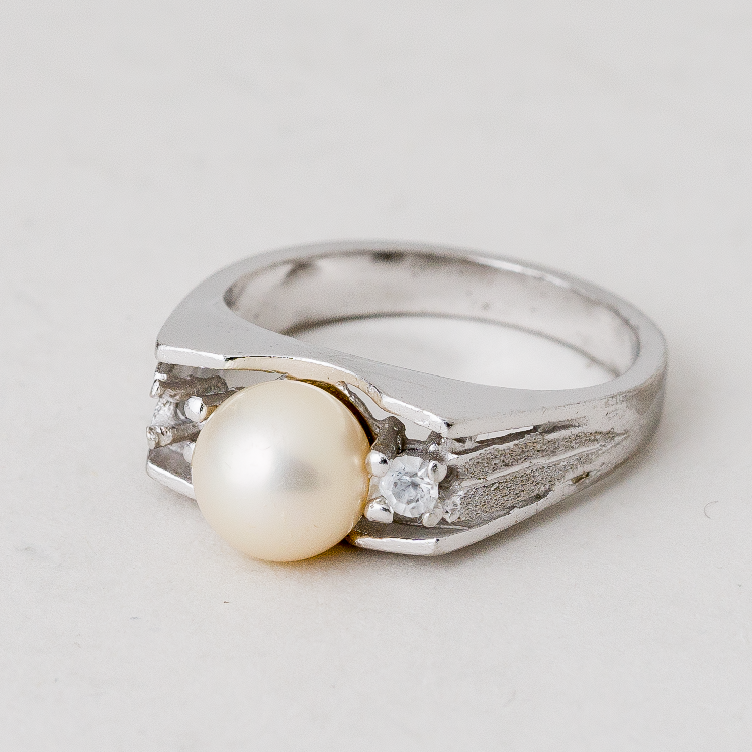 Ring Perle Steinbesatz 4,88 g 925er Silber Größe 57 (18,1 mm Ø)0