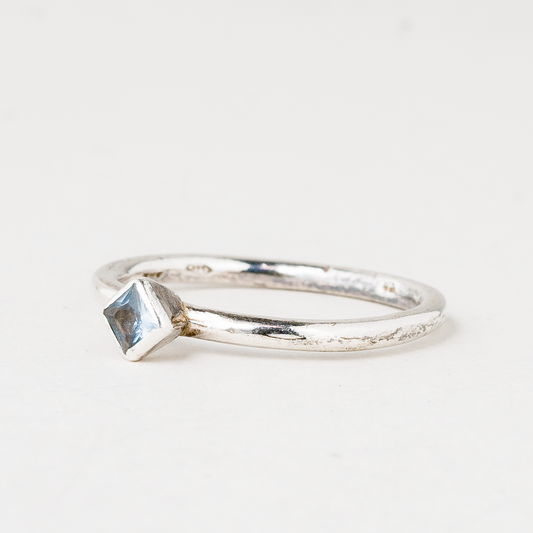 Ring Blauer Stein 925er Silber 1,82 g Größe 54 (17,2 mm Ø)0