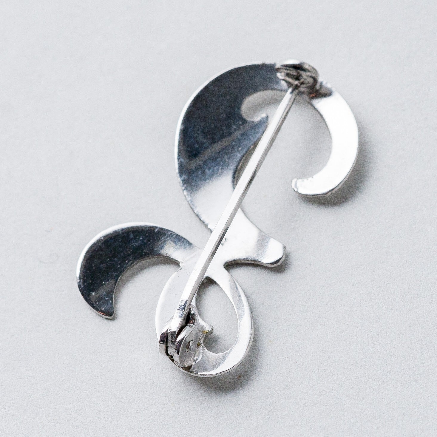 Silber Brosche Spange 800 "E" 2,6 cm 1,46 g5