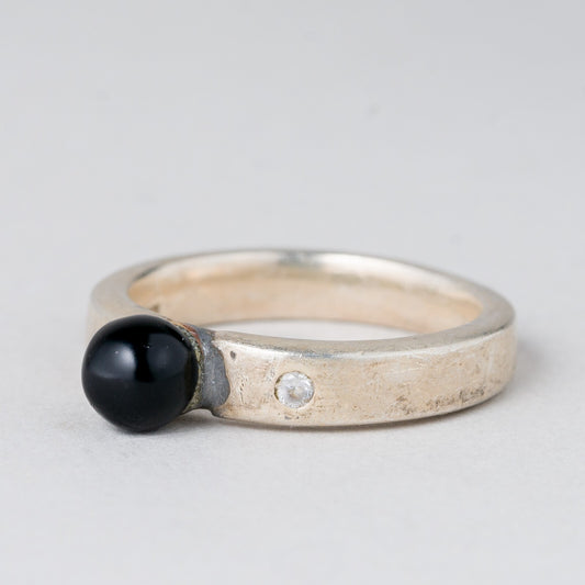Ring Weißer und Schwarzer Stein 6,15 g 925er Silber Größe 58 (18,4 mm Ø)0