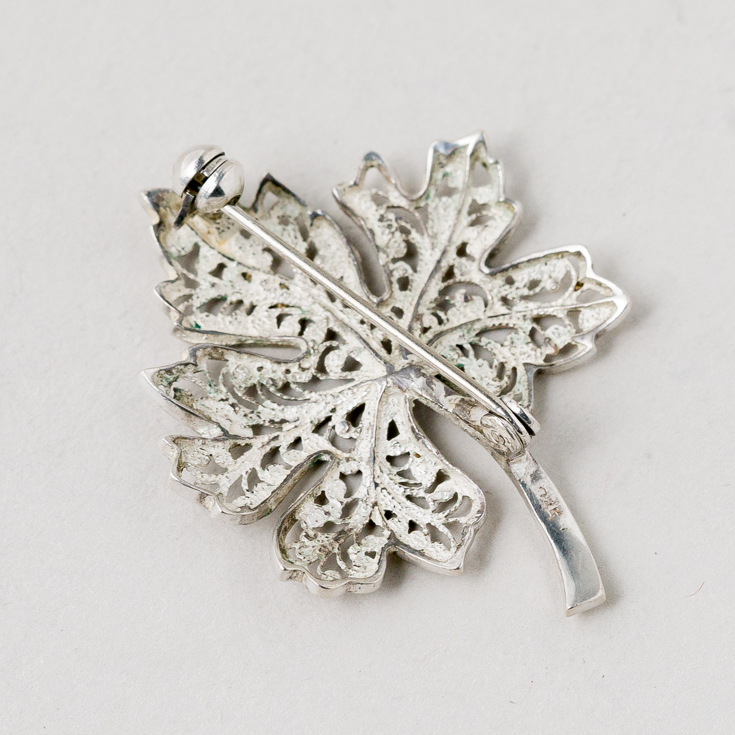 Brosche Blattform 835er Silber 3,94 g 4 cm1