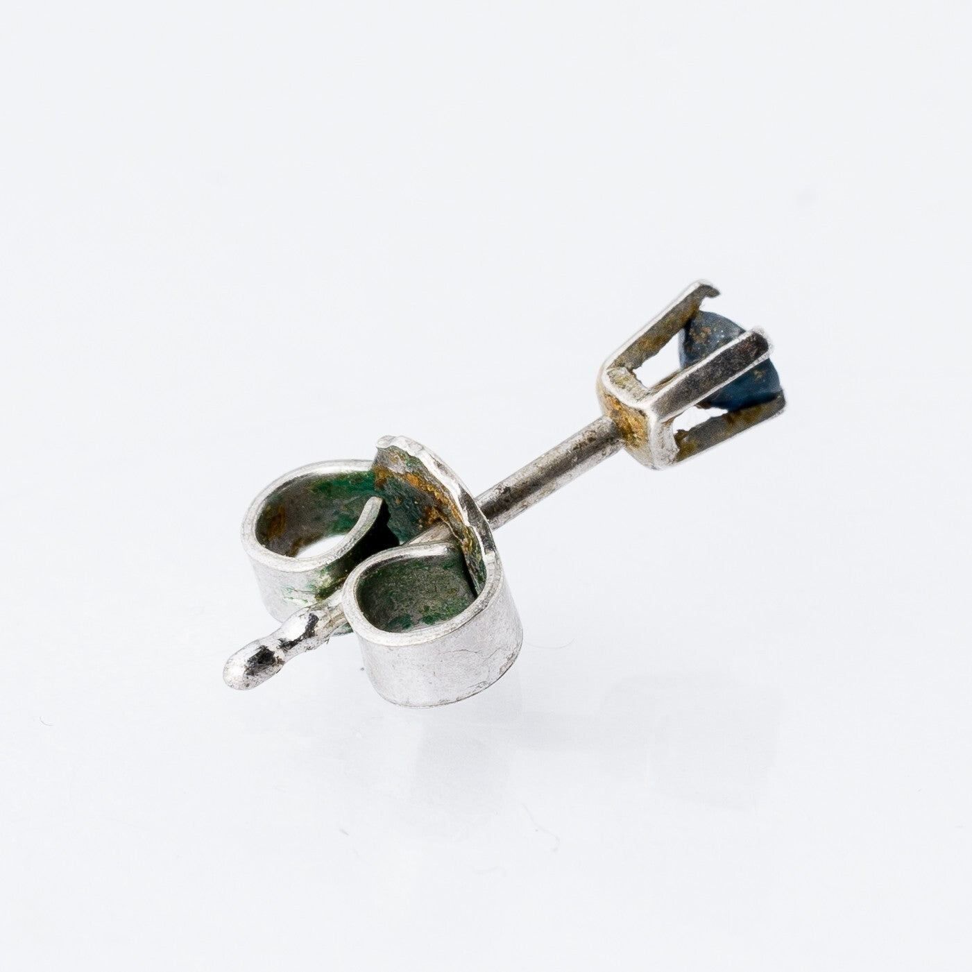 Einzelner Ohrring Ohrstecker Schwarzer Stein Silber 0,35 g1