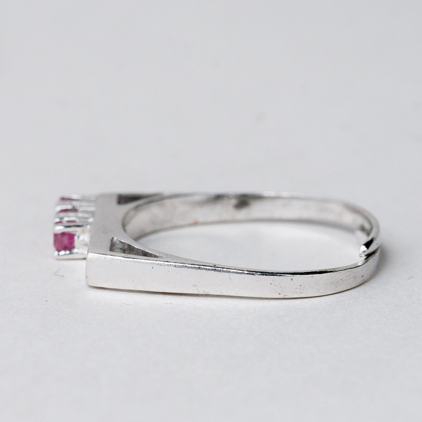 Silber Ring 835 Purpurne Stein Größe flexibel ca. 55 2,23 g1