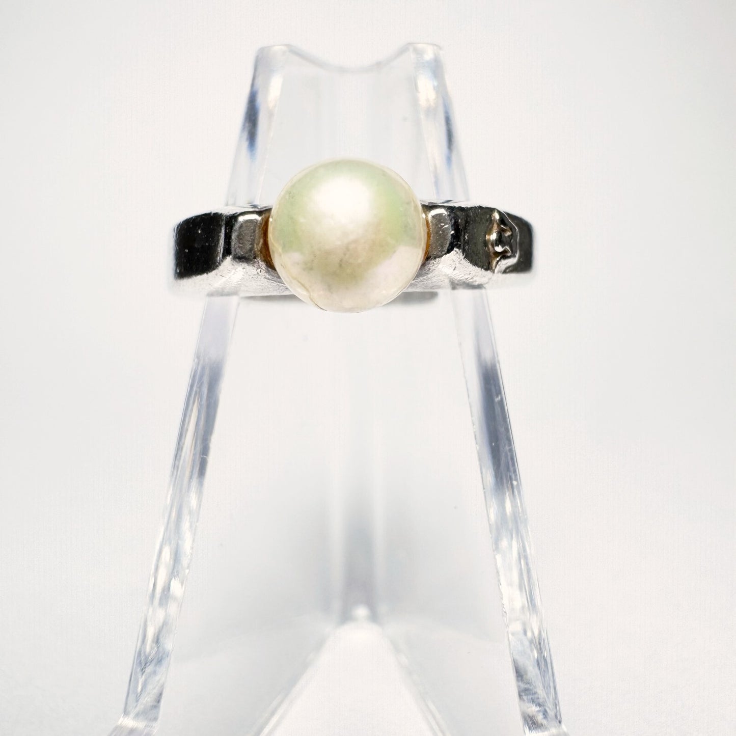 Ring 835er Silber (gestempelt) Größe 53 mit Perle 3,64g0
