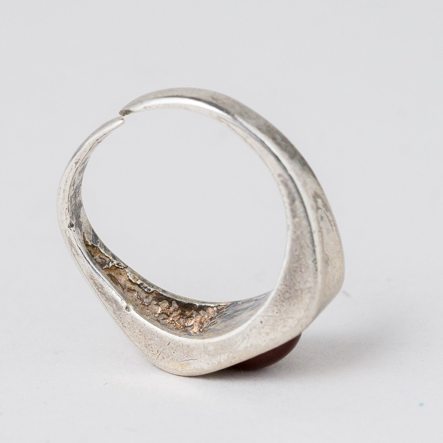 Silber Ring 835 Roter Stein Größe flexibel ca. 54 4,52 g7