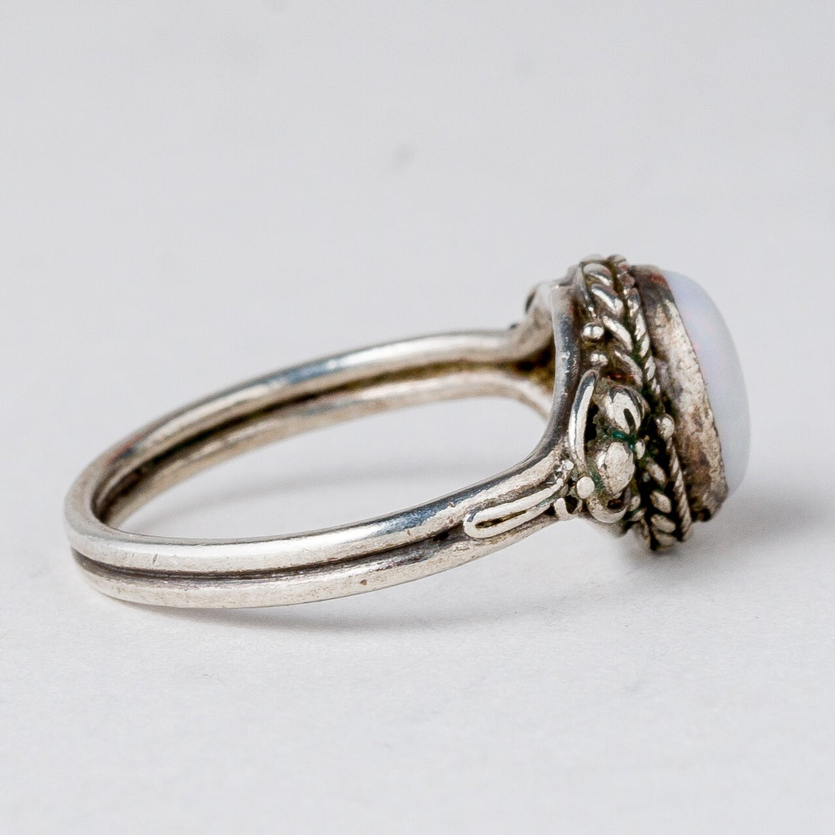 Silber Ring Weißer Stein Größe 50 (15,9 mm Ø) 2,06 g2