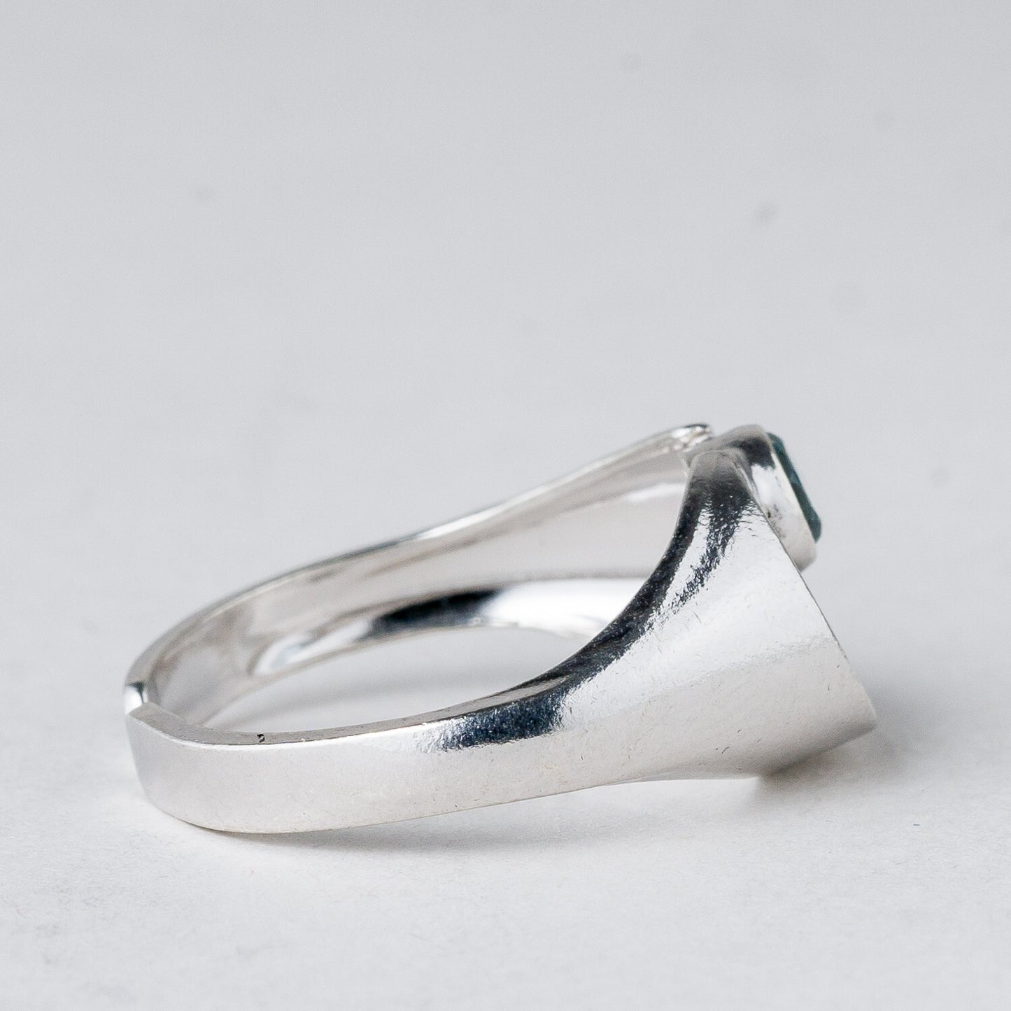 Silber Ring 835 Blauer Stein Größe flexibel ca. 51 2,33 g2