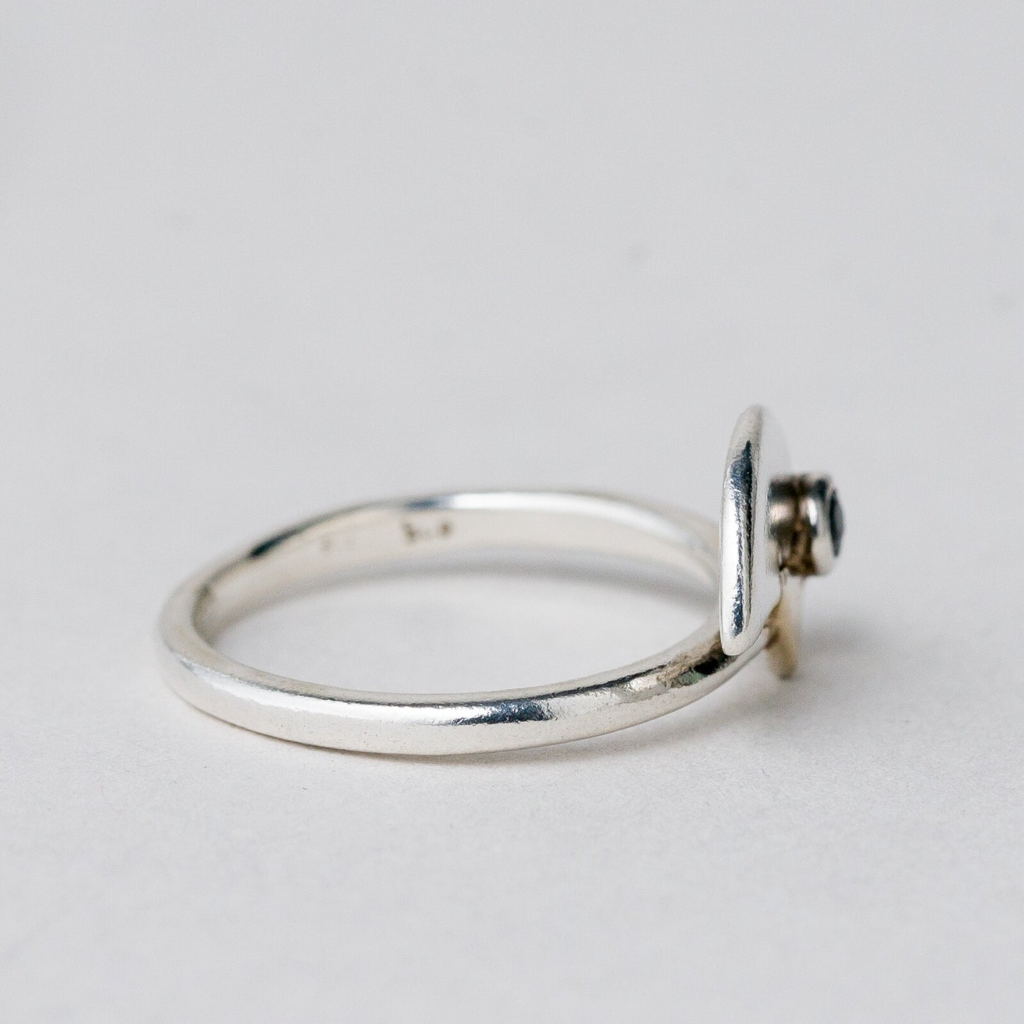 Silber Ring 835 Blauer Stein Größe 49 (15,6 mm Ø) 2,17 g4