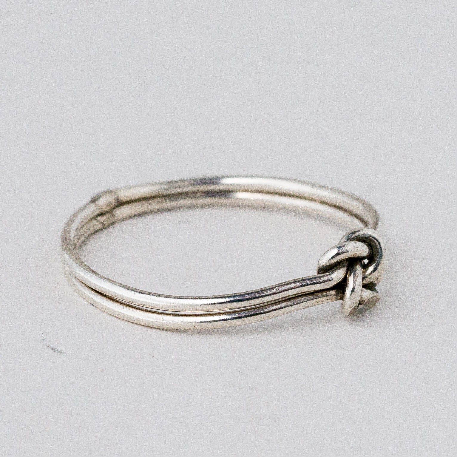 Silber Ring 56 (17,8 mm Ø) Knoten 1,11 g1