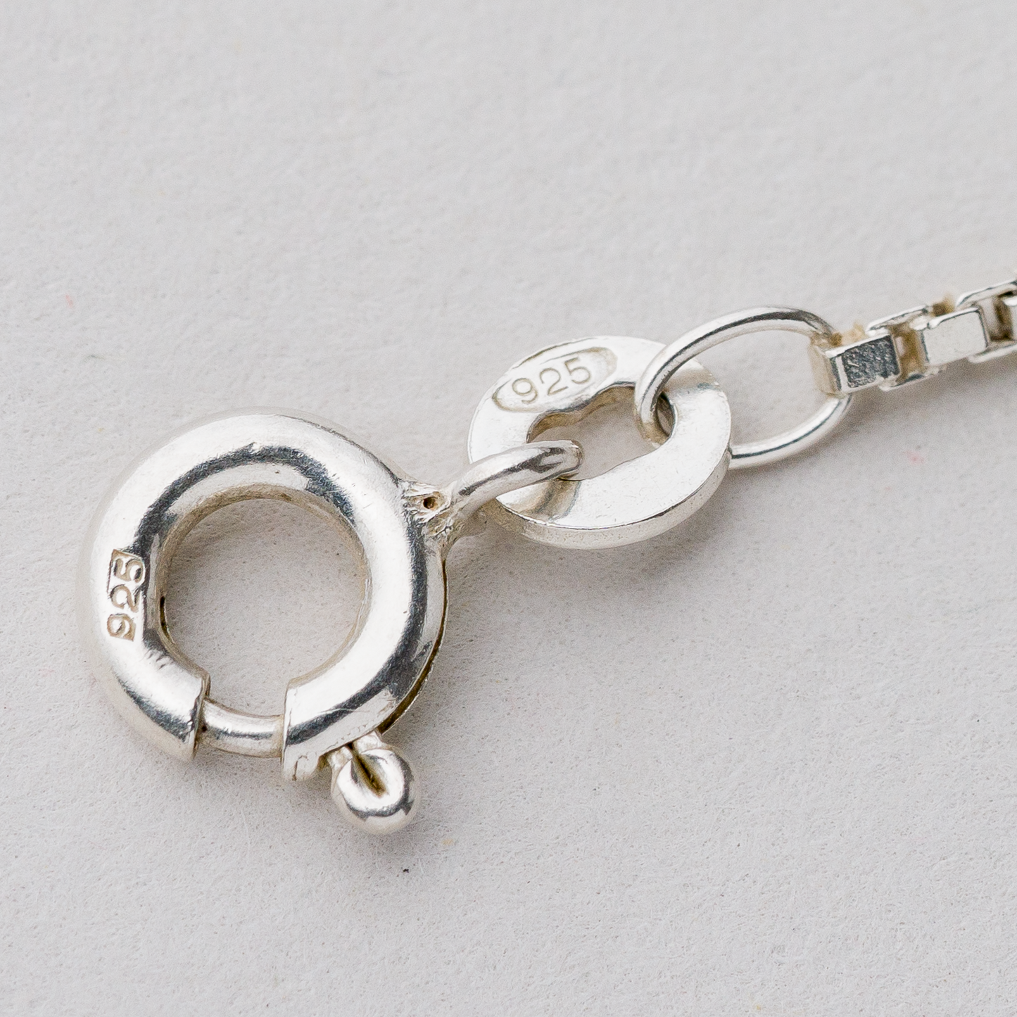 Venezianerkette 1,3 mm Anhänger roter Stein 925er Silber 4,38 g 42 cm5