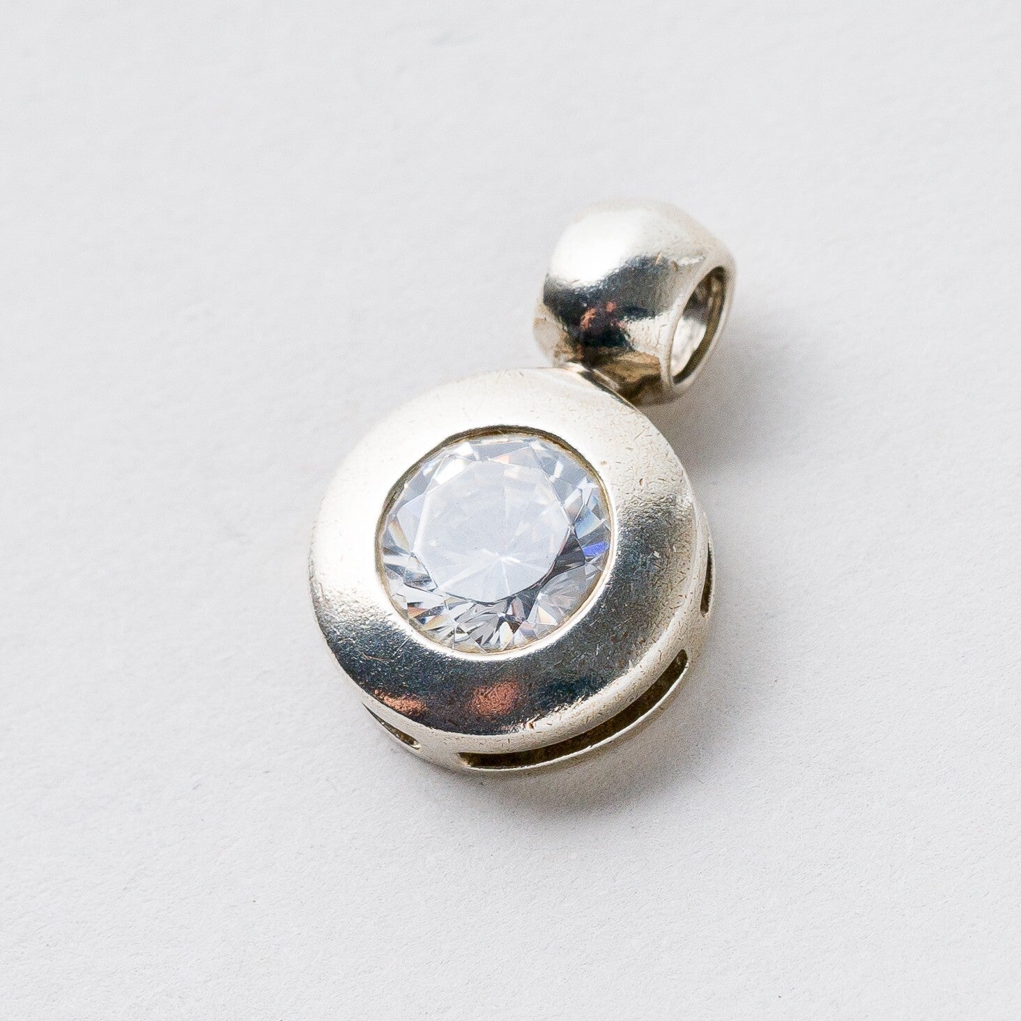 Silber Anhänger Kettenanhänger 925 Weißer Stein 2 cm 3 g0