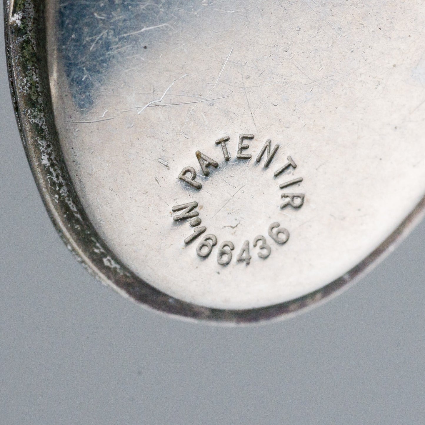 Silber Anhänger Kettenanhänger 835 Medaillon Florale Gravur 6,21 g6
