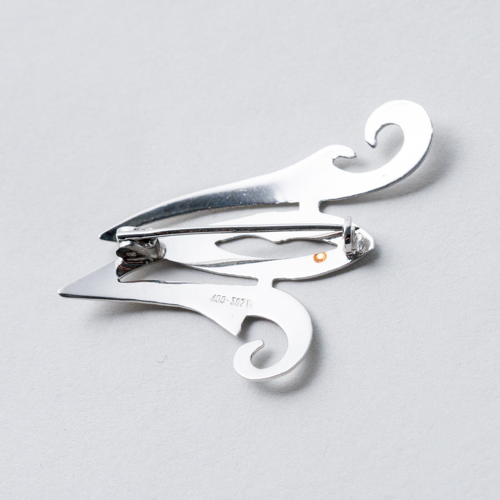 Silber Brosche Spange 800 "M" 2,5 cm 1,85 g5