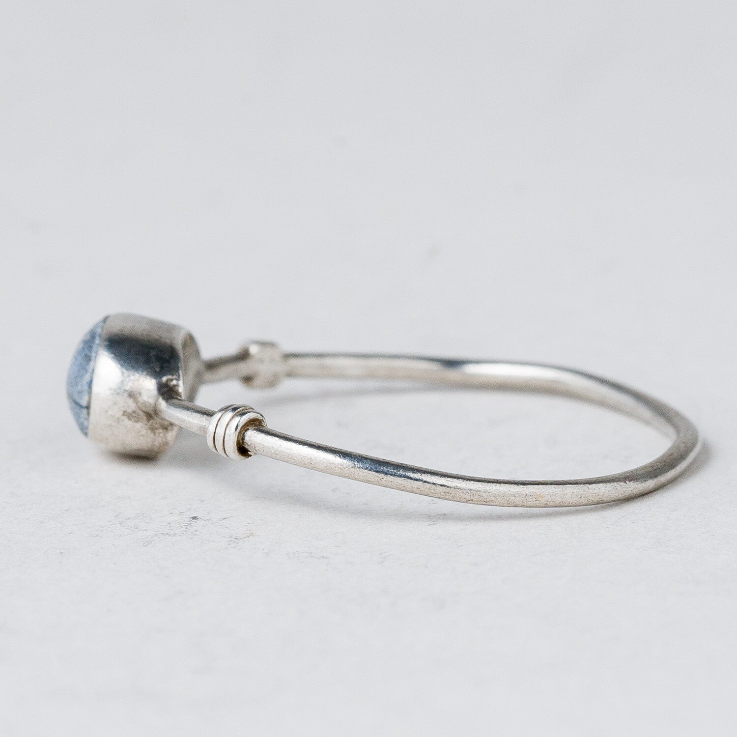 Silber Ring 925 Blauer Stein Größe 55 (17,5 mm Ø) 0,81 g4