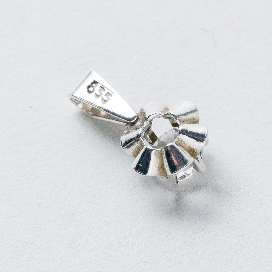 Anhänger 835 Silber Weißer Stein 1,5 cm 0,7 g6