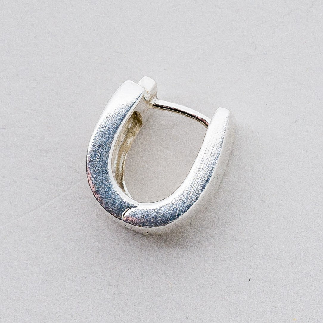 Einzelner Ohrring Halbe Creole 925 Silber 3,02 g2