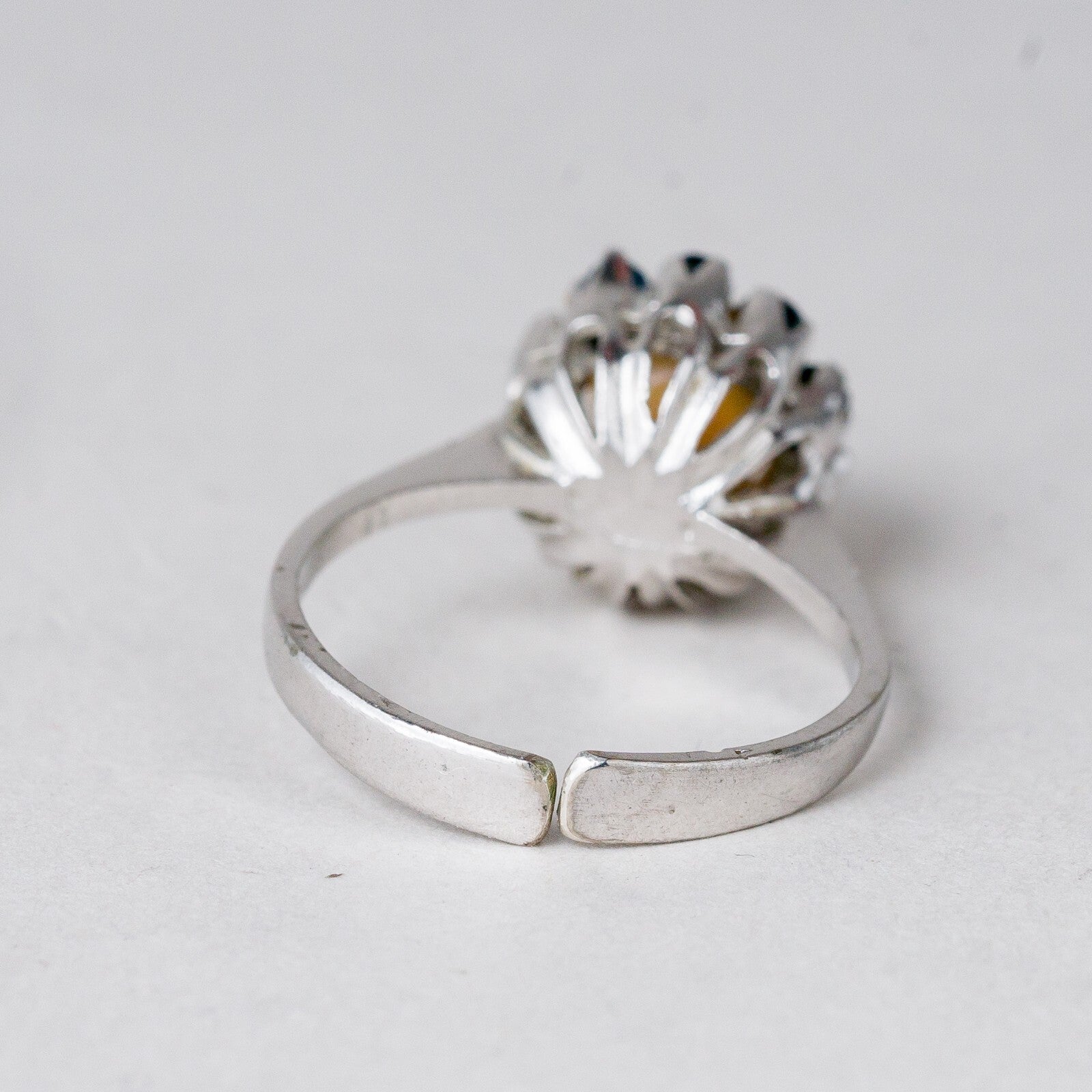 Silber Ring Perle und Blaue Steine Größe flexibel ca. 56 3,28 g4