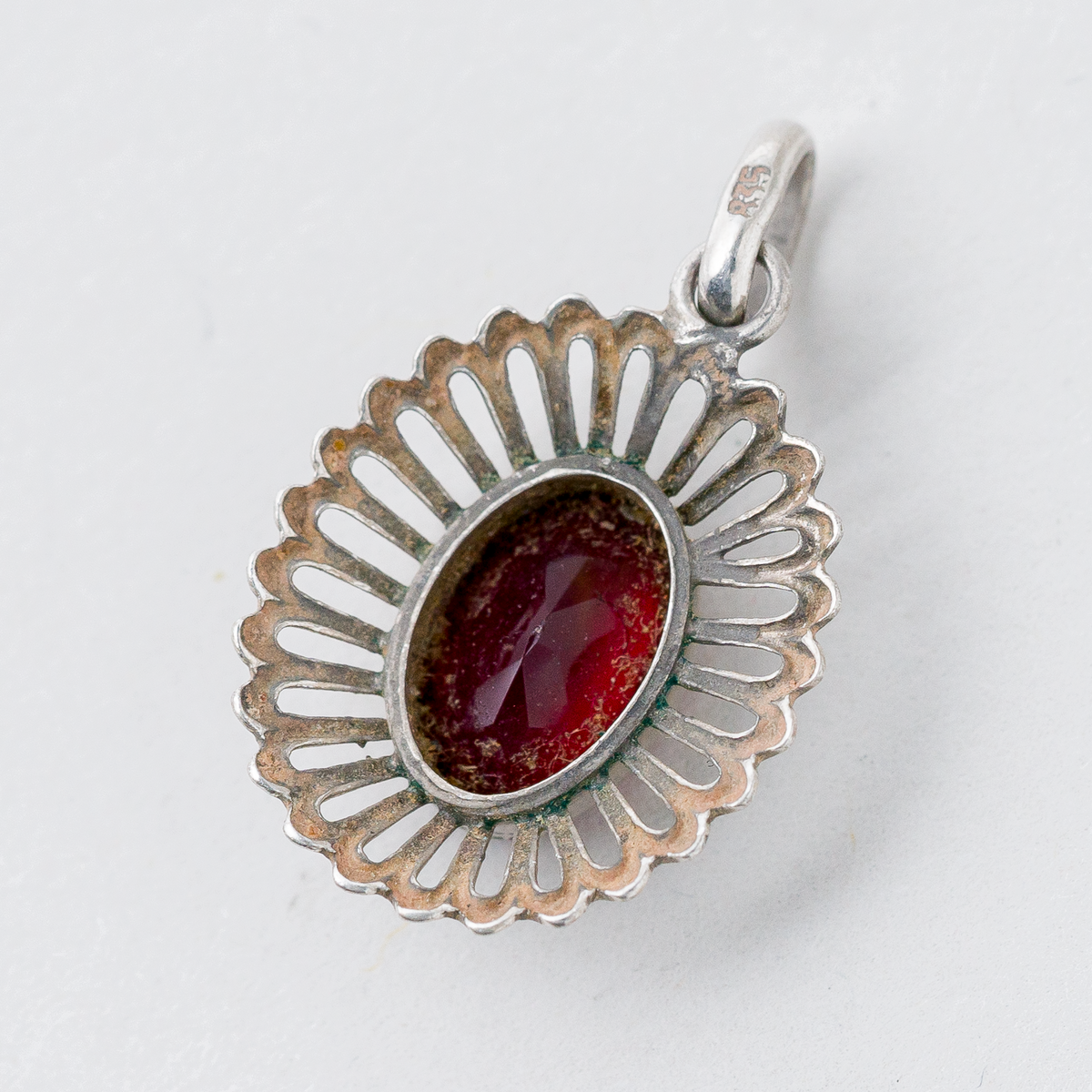 Anhänger Roter Stein 835er Silber 1,29 g 2,5 cm1