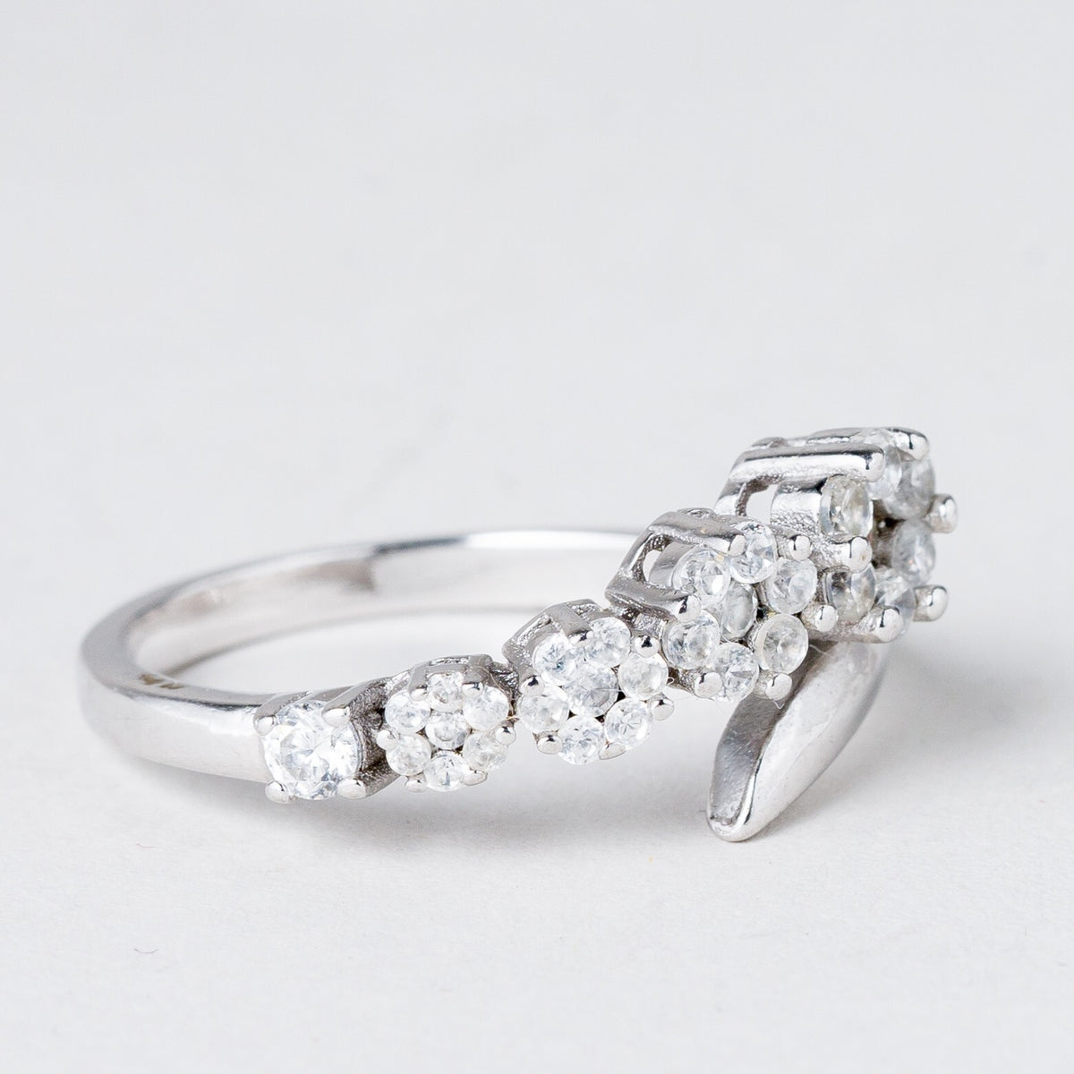 Silber Ring 925 Weiße Steine Größe 52 (16,5 mm Ø) 2,67 g1