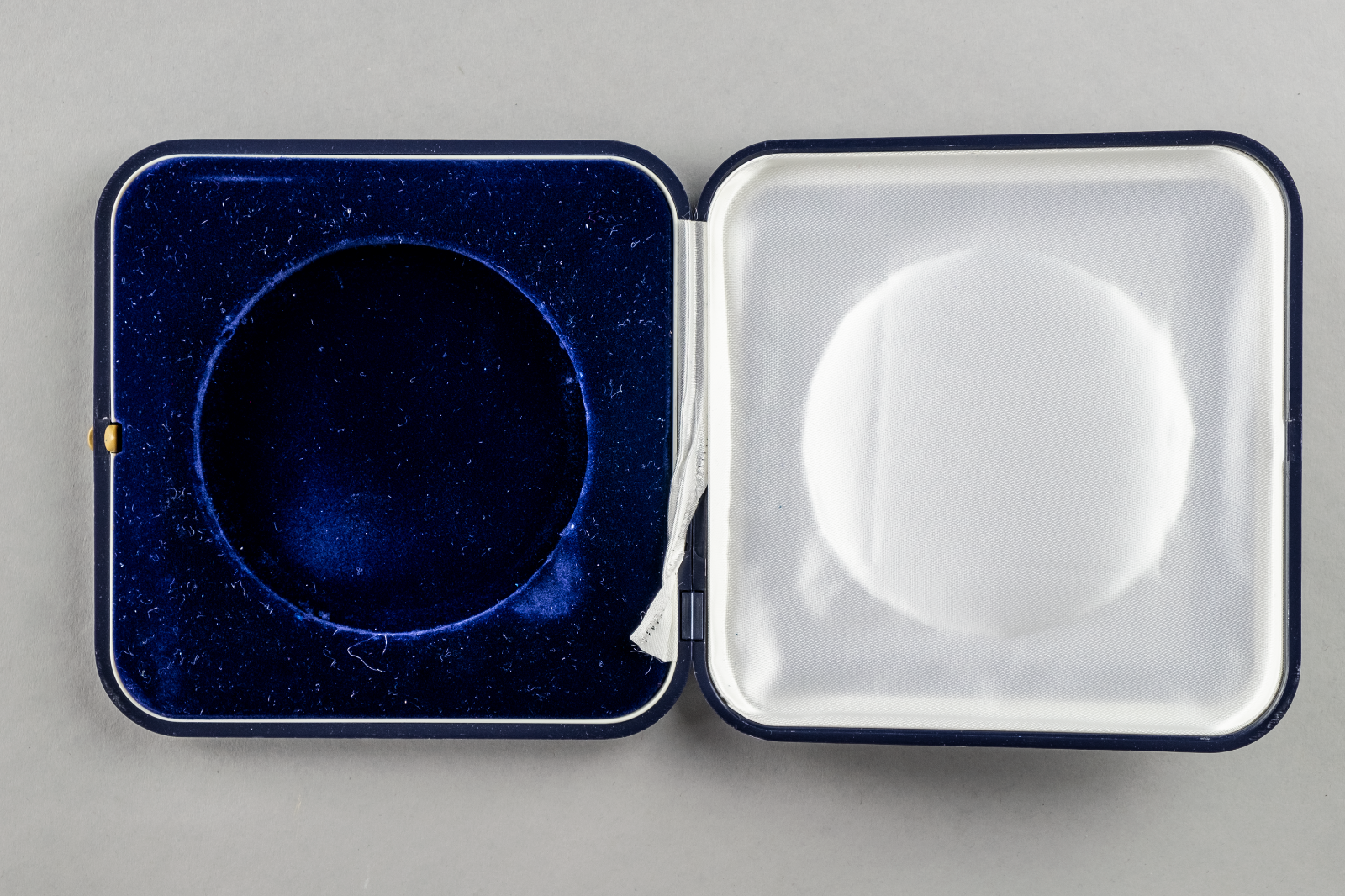 OMP Box 50 Yuan China0