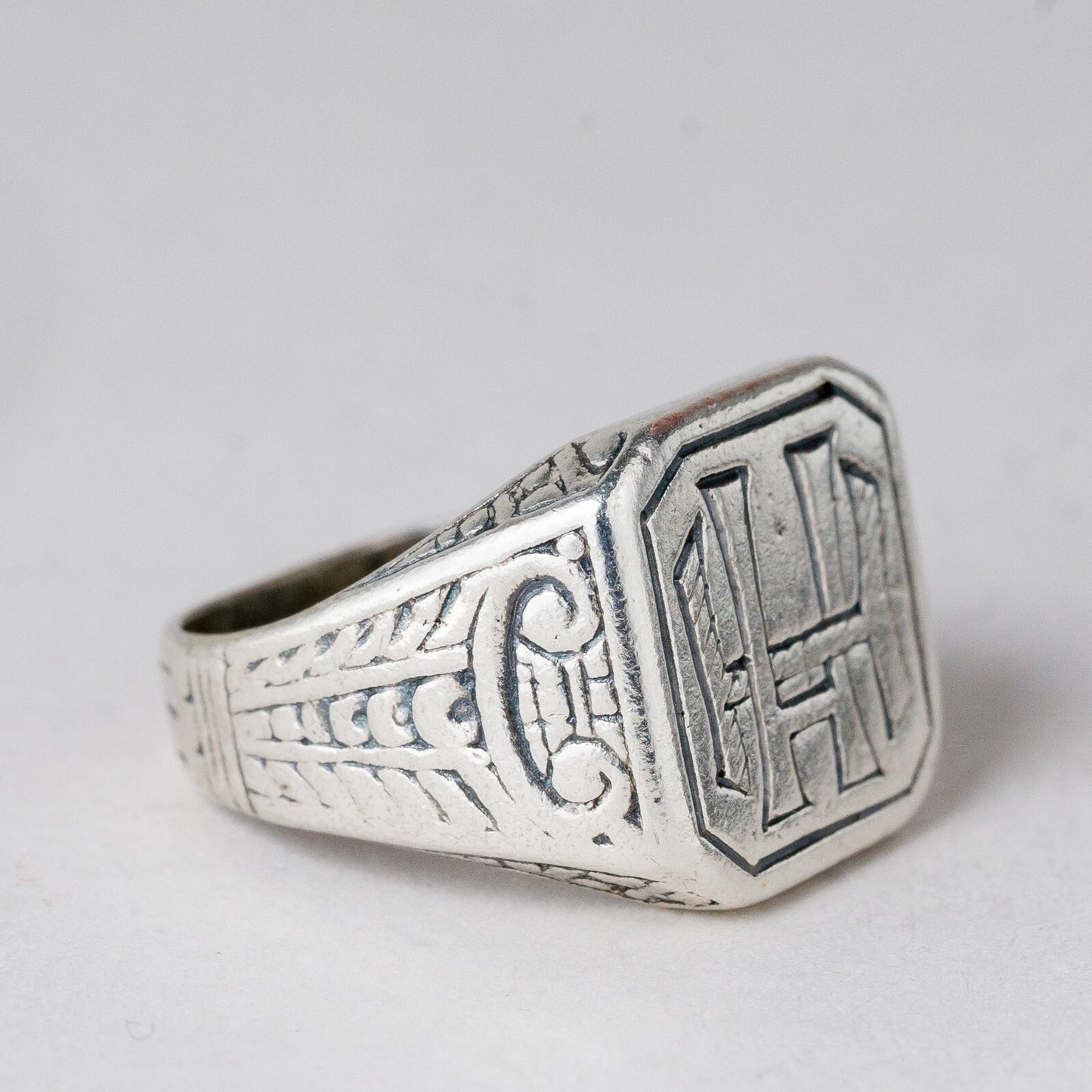 Silber Ring Monogramm "HH" Größe 56 (17,8 mm Ø) 10,4 g6